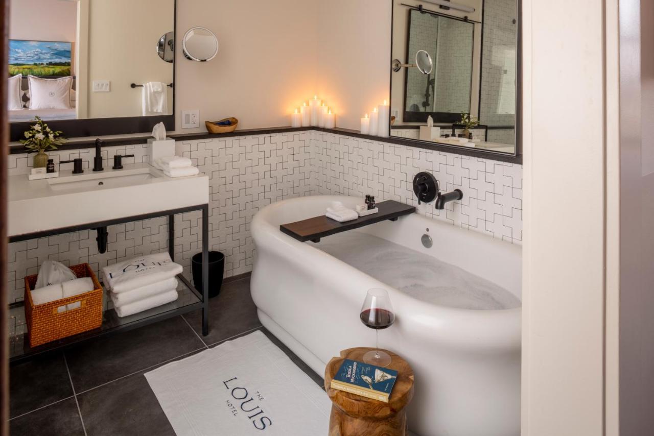 The Louis Hotel Wilson エクステリア 写真